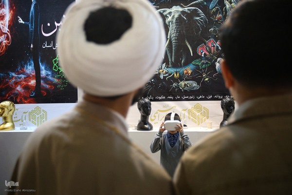 غرفه قرآن و عترت شهرداری در نمایشگاه قرآن