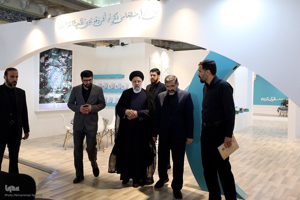 بازدید رئیس جمهور از نمایشگاه قرآن کریم