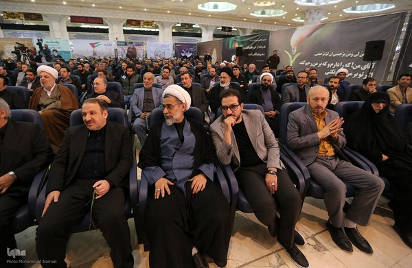 بیست و نهمین آئین تکریم خادمان قرآن کریم