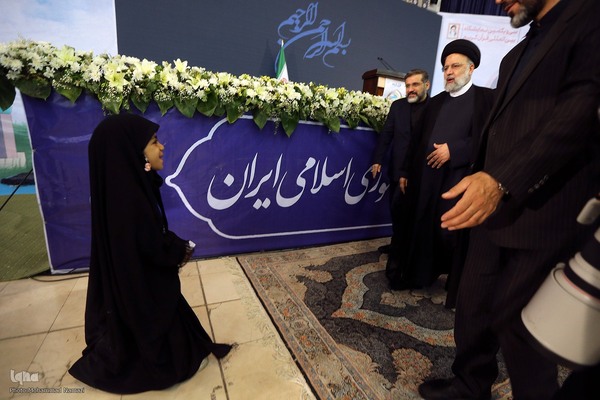 بیست و نهمین آئین تکریم خادمان قرآن کریم