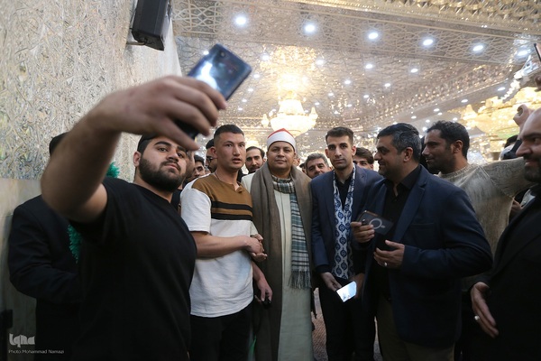 محفل انس با قرآن کریم با حضور قاری مصری احمد شحات