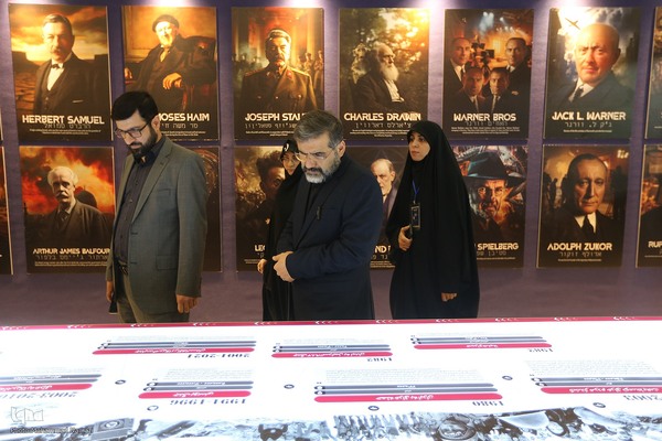 سیزدهمین روز برگزاری نمایشگاه قرآن کریم