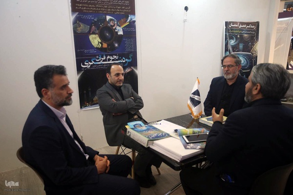 بازدید معاون فرهنگی و اجتماعی وزیر علوم از نمایشگاه قرآن