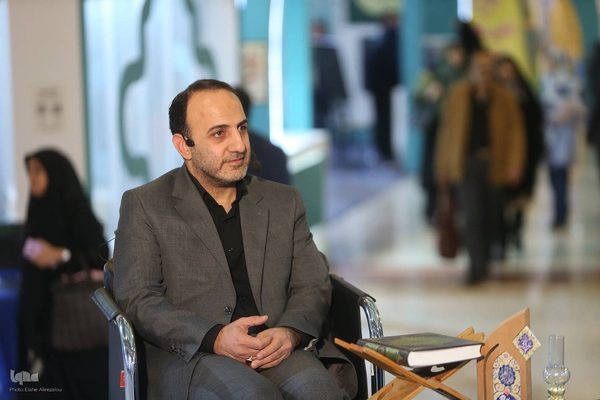 بازدید معاون فرهنگی و اجتماعی وزیر علوم از نمایشگاه قرآن