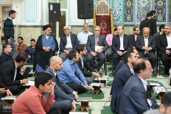 محفل انس با قرآن کریم با حضور شهردار تهران