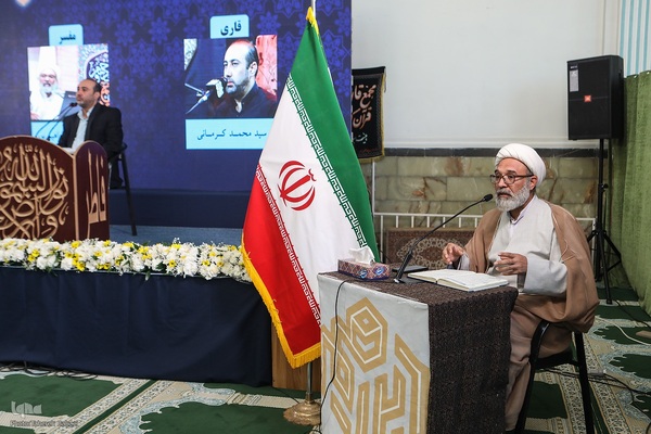 محفل انس با قرآن کریم با حضور شهردار تهران