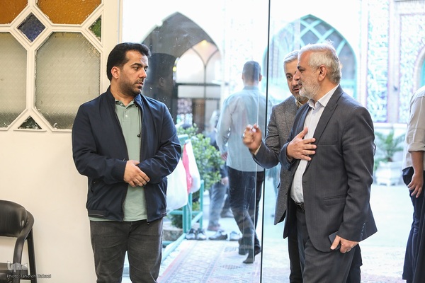 محفل انس با قرآن کریم با حضور شهردار تهران