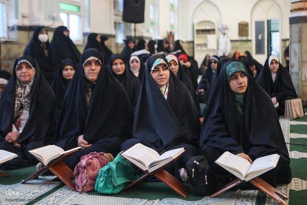 محفل انس با قرآن کریم با حضور شهردار تهران