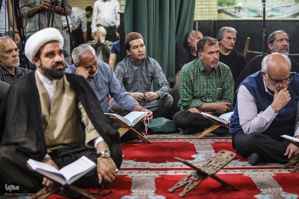 محفل انس با قرآن در مسجد سیدالشهدا