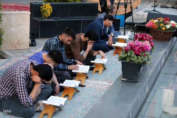 محفل دانشجویی انس با قرآن كريم در دانشگاه علم و فرهنگ