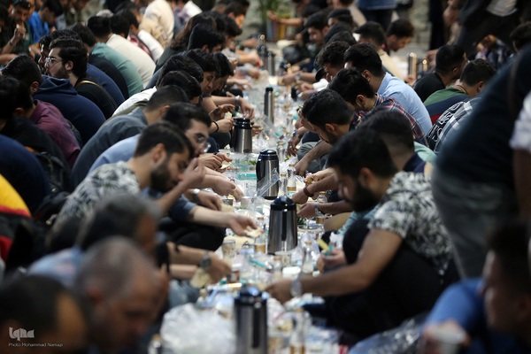 محفل دانشجویی انس با قرآن كريم در دانشگاه علم و فرهنگ