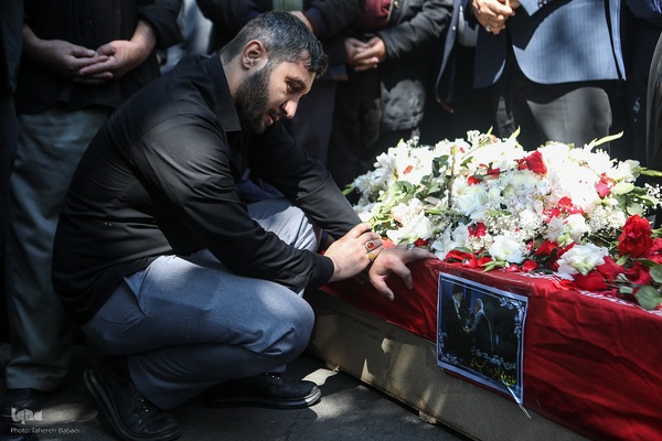 مراسم تشییع و تدفین پیکر مرحوم مغفور حاج ولی‌الله پوراحمدی