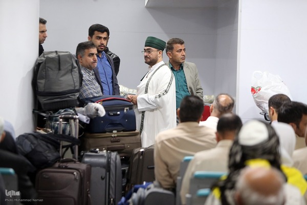 بدرقه نخستین گروه از زائران حج عمره در سال ۱۴۰۳