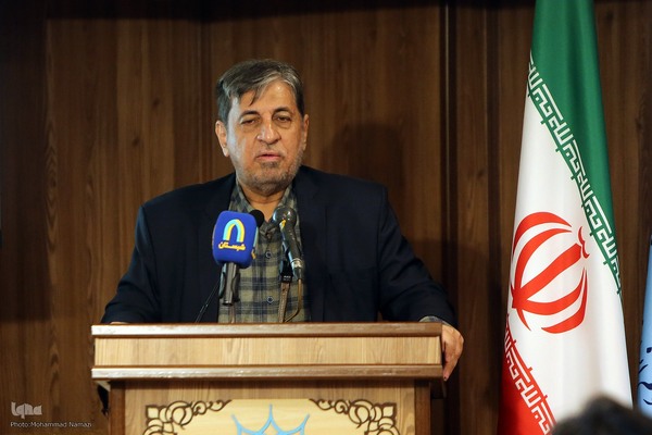 موسی نجفی رییس پژوهشگاه علوم انسانی و مطالعات فرهنگی در مراسم گرامیداشت یاد استاد کریم مجتهدی به نام یک عمر معلم