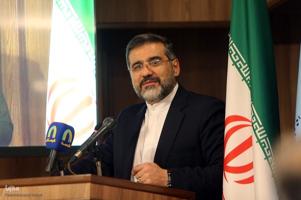 محمدمهدی اسماعیلی وزیر فرهنگ و ارشاد اسلامی در مراسم گرامیداشت یاد استاد کریم مجتهدی به نام یک عمر معلم