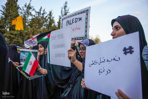 تجمع دانشگاهیان دانشگاه‌های شیراز در حمایت از خیزش دانشجویان آمریکا و اروپا