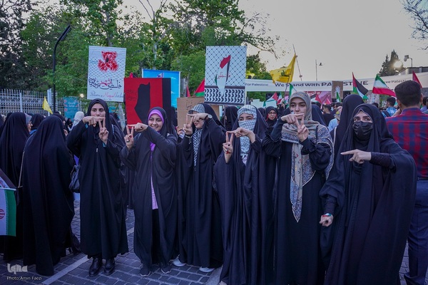 تجمع دانشگاهیان دانشگاه‌های شیراز در حمایت از خیزش دانشجویان آمریکا و اروپا