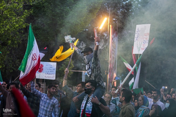 تجمع دانشگاهیان دانشگاه‌های شیراز در حمایت از خیزش دانشجویان آمریکا و اروپا