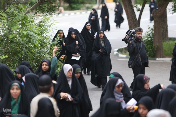 آزمون اعطای مدرک تخصصی به حافظان قرآن کریم