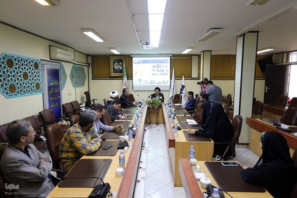 حجت الاسلام والمسلمین سید عبدالفتاح نواب، نماینده ولی فقیه در امور حج و زیارت صبح امروز از خبرگزاری ایکنا بازدید کردند.