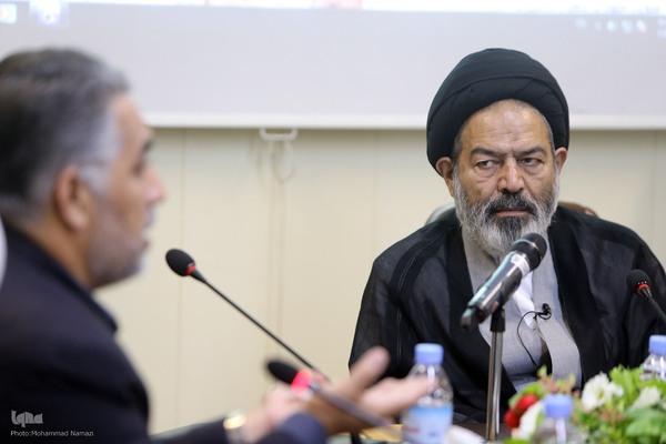 حجت الاسلام والمسلمین سید عبدالفتاح نواب، نماینده ولی فقیه در امور حج و زیارت صبح امروز از خبرگزاری ایکنا بازدید کردند.