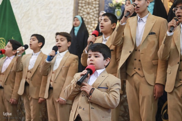 شادپیمایی دختران به‌مناسبت میلاد حضرت معصومه (س)