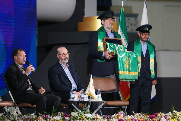 حال و هوای نمایشگاه کتاب در روز انتخابات