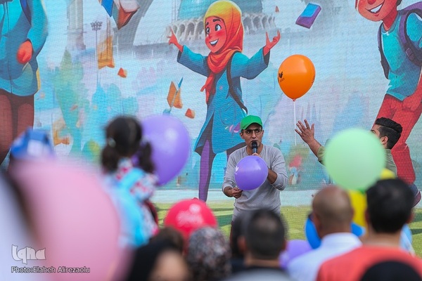 حال و هوای نمایشگاه کتاب در روز انتخابات