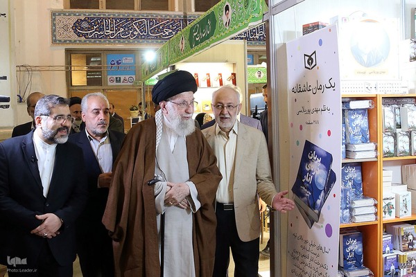 بازدید از سی‌وپنجمین نمایشگاه بین‌المللی کتاب تهران