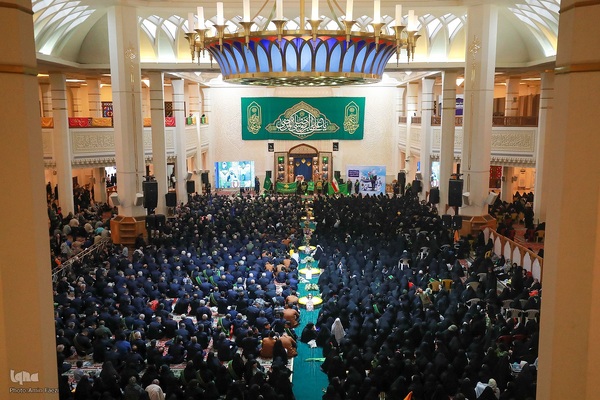 گلباران خدام حرم حضرت شاهچراغ عليه‌السلام‎