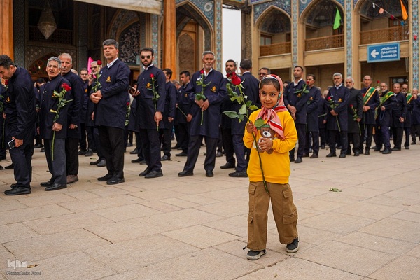 گلباران خدام حرم حضرت شاهچراغ عليه‌السلام‎