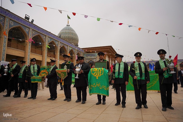 گلباران خدام حرم حضرت شاهچراغ عليه‌السلام‎