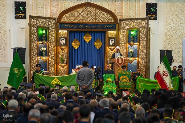 گلباران خدام حرم حضرت شاهچراغ عليه‌السلام‎