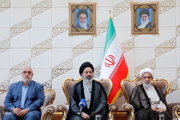 عزیمت سرپرست حجاج ایرانی و رئیس سازمان حج و زیارت به سرزمین وحی