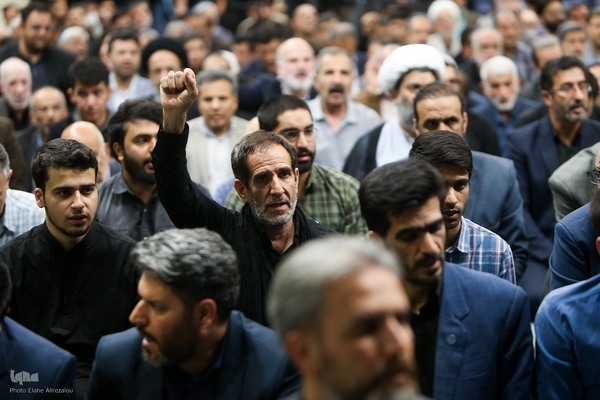 اجتماع دانشگاهیان دانشگاه‌های تهران در سوگ رییس جمهور