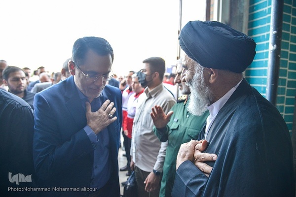 عزاداری مردم اهواز در سوگ شهادت آیت‌الله رئیسی و همراهانشان