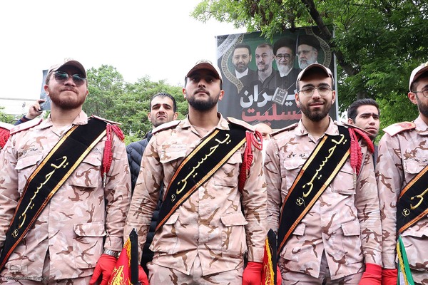 تشییع شهدای خدمت در تبریز