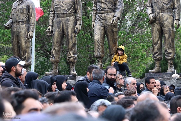 تشییع شهدای خدمت در تبریز