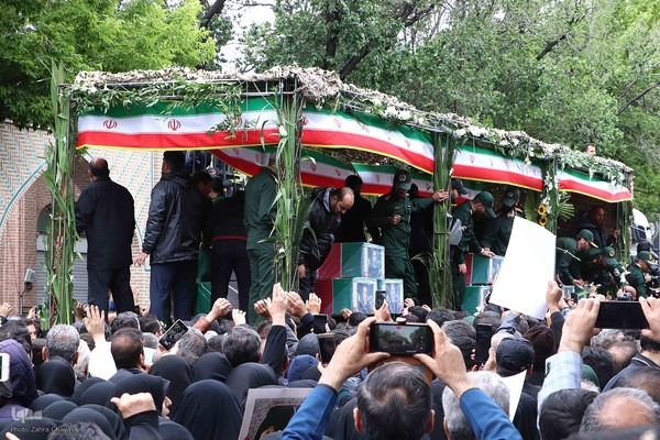 تشییع شهدای خدمت در تبریز