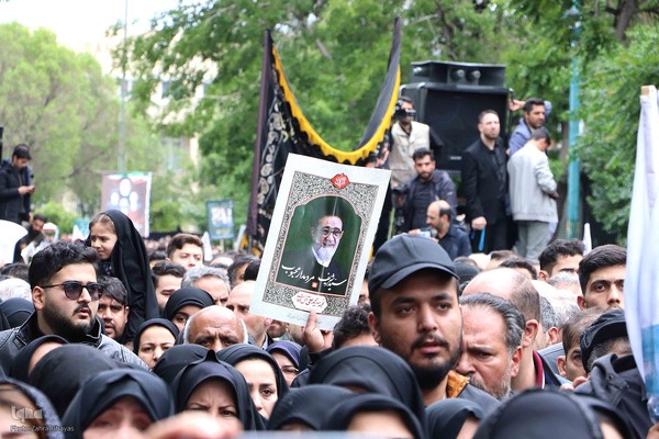 تشییع شهدای خدمت در تبریز