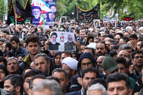 تشییع شهدای خدمت در تبریز