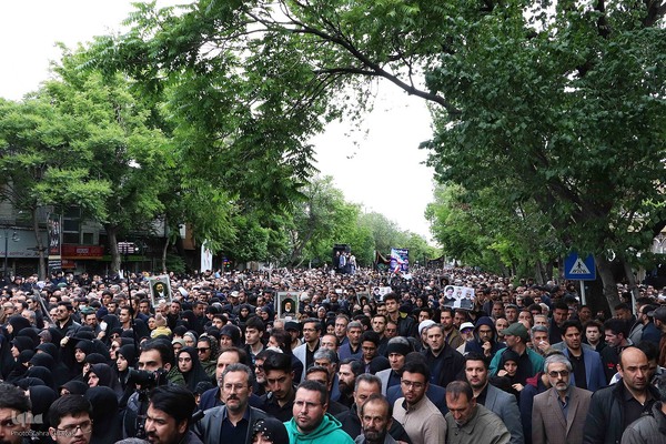 تشییع شهدای خدمت در تبریز