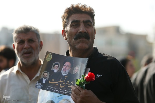 تشییع پیکر رئیس جمهور شهید در تهران (۲)