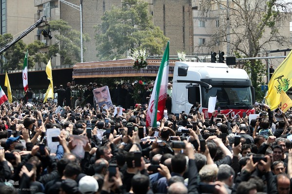 تشییع پیکر رئیس جمهور شهید در تهران (۲)