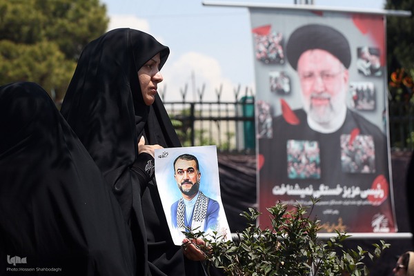 تشییع پیکر رئیس جمهور شهید در تهران (۳)