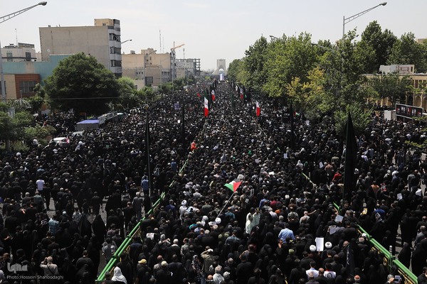 تشییع پیکر رئیس جمهور شهید در تهران (۳)