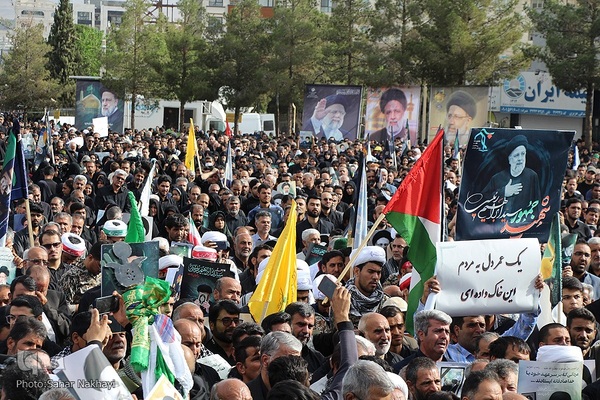 تشیع شهید آیت الله رئیسی و دو تن از همراهان در بیرجند