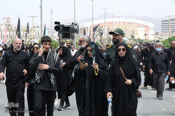 تشیع شهید آیت الله رئیسی و دو تن از همراهان در بیرجند