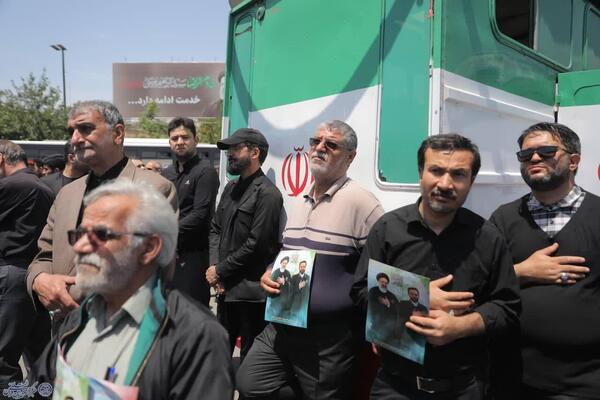 بدرقه رئیس جمهور شهید تا خانه ابدی توسط خراسانی‌ها