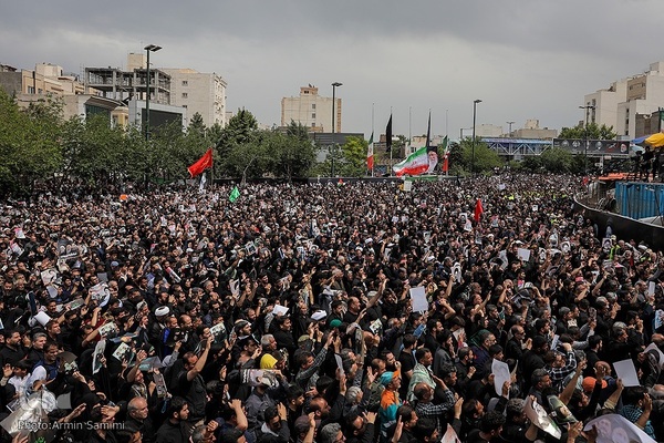 بدرقه رئیس جمهور شهید تا خانه ابدی توسط خراسانی‌ها